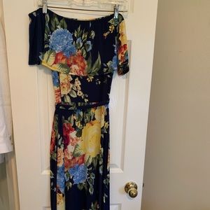 Floral Off the shoulder maxi dress